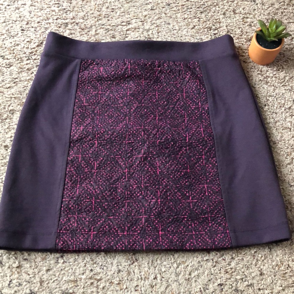 American Eagle plum & pink skirt. Sz 6